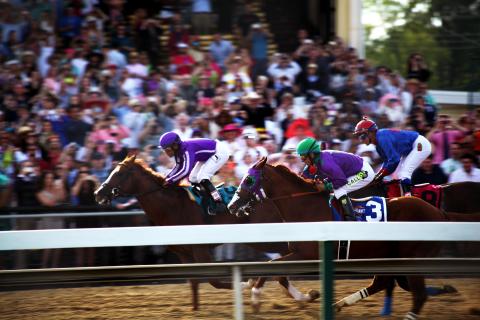 Horse Races at Chicago's Maywood Track a Thing of the Past?